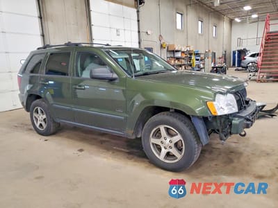 Czwarte zdjęcie samochodu z boku: 2007 JEEP GRAND CHEROKEE LAREDO VIN:1J8GR48KX7C665524 - miniatura