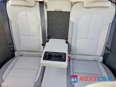 Zdjęcie 10 z 14 samochodu: 2025 VOLVO EX40 ULTRA VIN:YV4ER3HL5S2589630 - miniatura