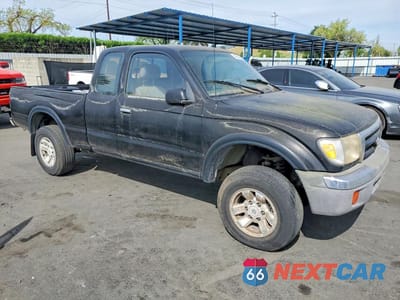 Czwarte zdjęcie samochodu z boku: 2000 TOYOTA TACOMA PRERUNNER V6 VIN:5TESN92N5YZ687317 - miniatura