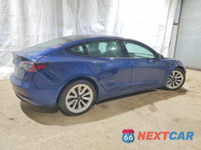 Trzecie zdjęcie samochodu z tyłu: 2022 TESLA MODEL 3 VIN:5YJ3E1EA0NF189005 - miniatura