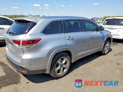 Trzecie zdjęcie samochodu z tyłu: 2016 TOYOTA HIGHLANDER LIMITED VIN:5TDYKRFH5GS129678 - miniatura
