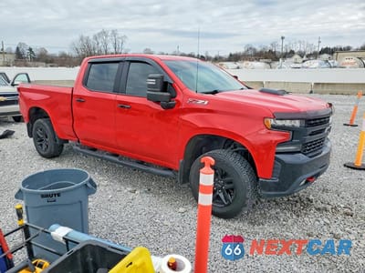 Czwarte zdjęcie samochodu z boku: 2020 CHEVROLET SILVERADO K1500 LT TRAIL BOSS VIN:1GCPYFED1LZ336522 - miniatura