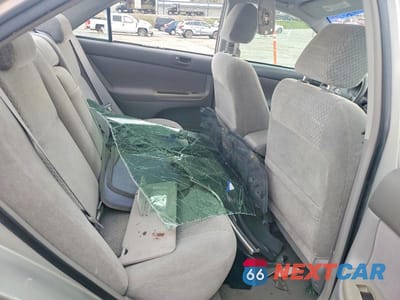 Zdjęcie 10 z 11 samochodu: 2003 TOYOTA CAMRY LE VIN:4T1BE32K53U781567 - miniatura