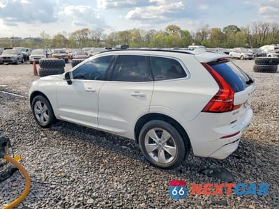 Drugie zdjęcie samochodu z przodu: 2022 VOLVO XC60 B5 MOMENTUM VIN:YV4L12DK9N1964127 - miniatura