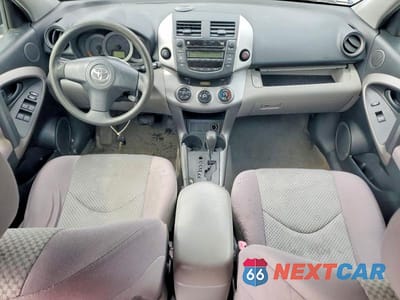Zdjęcie 8 z 12 samochodu: 2006 TOYOTA RAV4 BASE VIN:JTMBD33V765034454 - miniatura