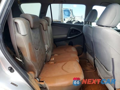 Zdjęcie 11 z 13 samochodu: 2009 TOYOTA RAV4 BASE VIN:JTMZK33V49D002804 - miniatura