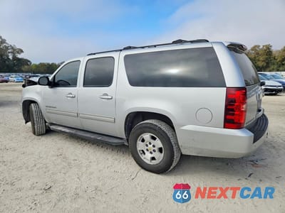 Drugie zdjęcie samochodu z przodu: 2011 CHEVROLET SUBURBAN C1500 LS VIN:1GNSCHE07BR120844 - miniatura