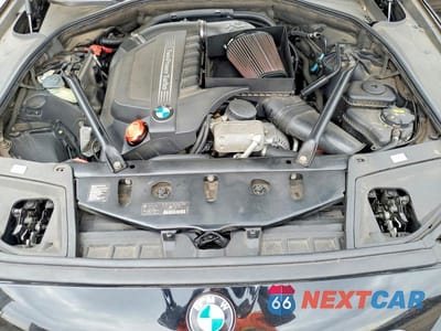 Zdjęcie 11 z 12 samochodu: 2014 BMW 535 XI VIN:WBA5B3C5XED538842 - miniatura