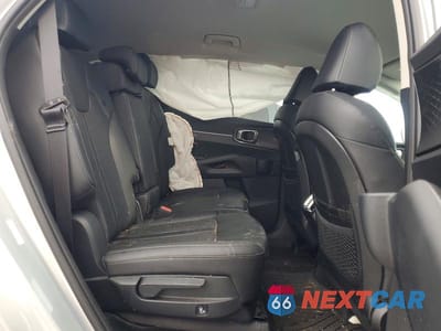 Zdjęcie 11 z 13 samochodu: 2026 KIA SORENTO VIN:5XYRHDJFXTG414315 - miniatura