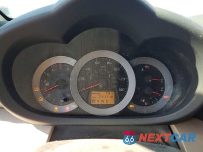 Zdjęcie 9 z 12 samochodu: 2006 TOYOTA RAV4 BASE VIN:JTMZD33V665003727 - miniatura