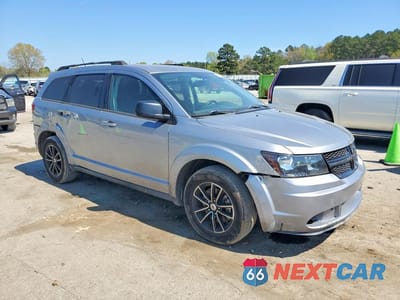 Czwarte zdjęcie samochodu z boku: 2018 DODGE JOURNEY SE VIN:3C4PDCAB9JT157566 - miniatura