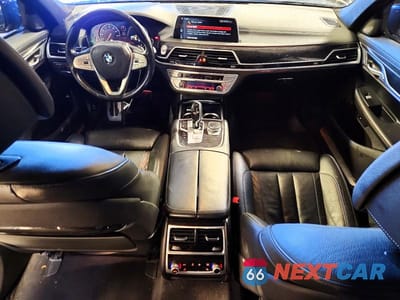 Zdjęcie 8 z 12 samochodu: 2019 BMW 740 XI VIN:WBA7E4C54KGV28694 - miniatura