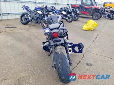 Czwarte zdjęcie samochodu z boku: 2025 YAMAHA YZFR7 VIN:JYARM38E2SA020871 - miniatura