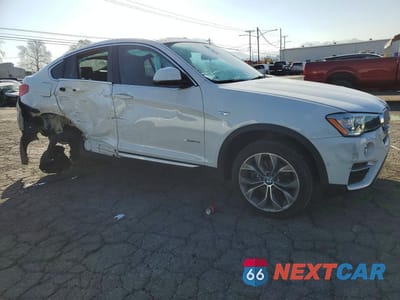 Czwarte zdjęcie samochodu z boku: 2018 BMW X4 XDRIVE28I VIN:5UXXW3C54J0T80885 - miniatura