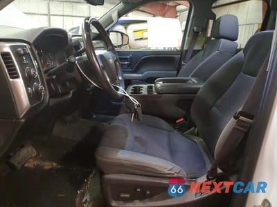 Zdjęcie 7 z 11 samochodu: 2016 CHEVROLET SILVERADO K1500 LT VIN:1GCVKREC0GZ346269 - miniatura