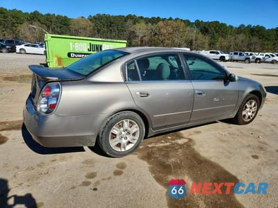 Trzecie zdjęcie samochodu z tyłu: 2005 NISS ALTIMA VIN:1N4AL11D35C325675 - miniatura
