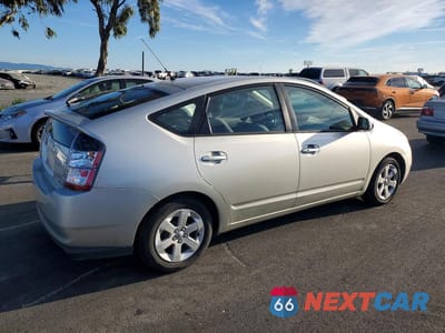 Trzecie zdjęcie samochodu z tyłu: 2004 TOYOTA PRIUS BASE VIN:JTDKB20UX40017461 - miniatura