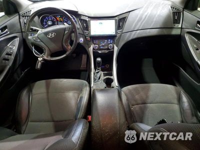 Zdjęcie 8 z 12 samochodu: 2011 HYUNDAI SONATA SE 2.0T VIN:5NPEC4ABXBH208963 - miniatura
