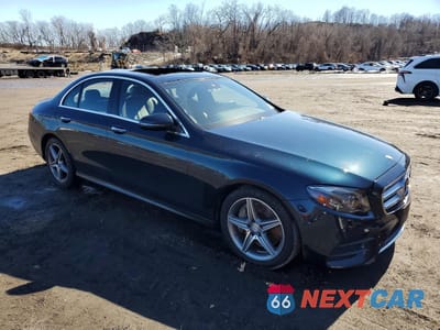 Czwarte zdjęcie samochodu z boku: 2017 MERCEDES-BENZ E 300 4MATIC VIN:WDDZF4KB7HA137167 - miniatura