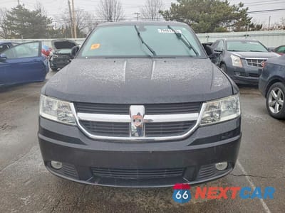 Piąte zdjęcie samochodu w środku: 2019 DODGE JOURNEY SE VIN:3C4PDCBB4KT837892 - miniatura