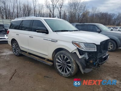 Czwarte zdjęcie samochodu z boku: 2019 LINCOLN NAVIGATOR SELECT VIN:5LMJJ2JT7KEL07296 - miniatura