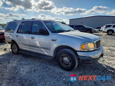 Czwarte zdjęcie samochodu z boku: 2002 FORD EXPEDITION XLT VIN:1FMRU15L92LA63647 - miniatura