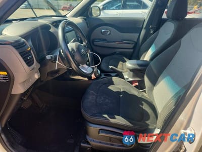 Zdjęcie 7 z 12 samochodu: 2018 KIA SOUL + VIN:KNDJP3A57J7590850 - miniatura