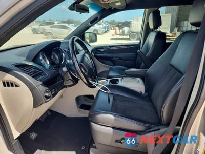 Zdjęcie 7 z 12 samochodu: 2020 DODGE GRAND CARAVAN SXT VIN:2C4RDGCG1LR183769 - miniatura