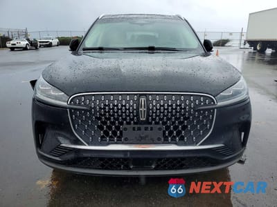 Piąte zdjęcie samochodu w środku: 2025 LINCOLN AVIATOR RESERVE VIN:5LM5J7WC8SGL05178 - miniatura