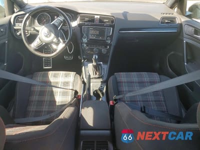 Zdjęcie 8 z 12 samochodu: 2017 VOLKSWAGEN GTI S VIN:3VW4T7AU7HM073164 - miniatura