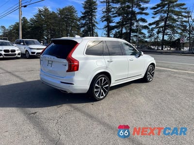 Czwarte zdjęcie samochodu z boku: 2019 VOLVO XC90 T6 INSCRIPTION VIN:YV4A22PL7K1460406 - miniatura