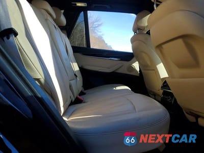Zdjęcie 11 z 13 samochodu: 2017 BMW X5 XDRIVE35I VIN:5UXKR0C55H0U53286 - miniatura