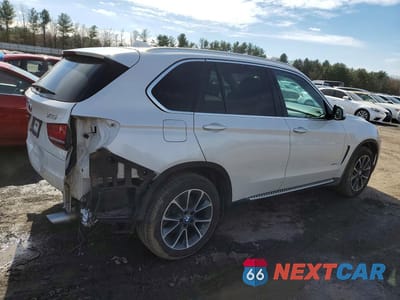 Trzecie zdjęcie samochodu z tyłu: 2016 BMW X5 XDRIVE35I VIN:5UXKR0C5XG0P29105 - miniatura