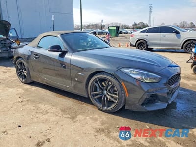 Czwarte zdjęcie samochodu z boku: 2020 BMW Z4 SDRIVE30I VIN:WBAHF3C03LWW64743 - miniatura