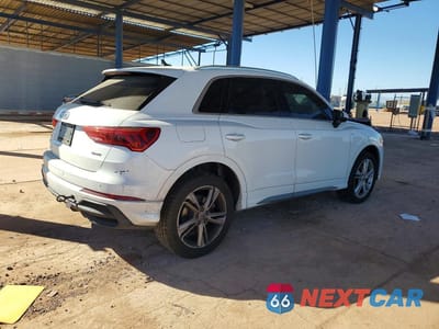Trzecie zdjęcie samochodu z tyłu: 2020 AUDI Q3 PREMIUM S LINE VIN:WA1DECF34L1097993 - miniatura