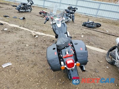 Czwarte zdjęcie samochodu z boku: 2021 HARLEY-DAVIDSON FLHC VIN:1HD1YAJ19MB031072 - miniatura