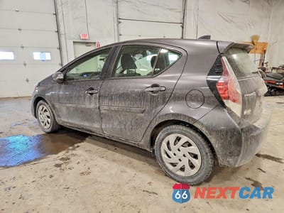 Drugie zdjęcie samochodu z przodu: 2015 TOYOTA PRIUS C VIN:JTDKDTB37F1107748 - miniatura
