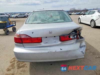 Zdjęcie 6 z 12 samochodu: 1998 HONDA ACCORD LX VIN:1HGCG5541WA040464 - miniatura