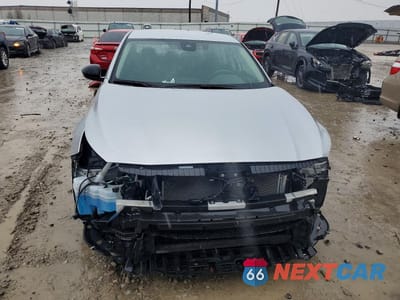 Piąte zdjęcie samochodu w środku: 2024 NISSAN ALTIMA 2.5 S VIN:1N4BL4BV1RN385445 - miniatura