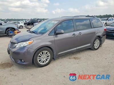 2016 TOYOTA SIENNA XLE PREMIUM 8-PASSENGER 5TDYK3DC7GS698021 - główne zdjęcie licytacji z USA - miniatura