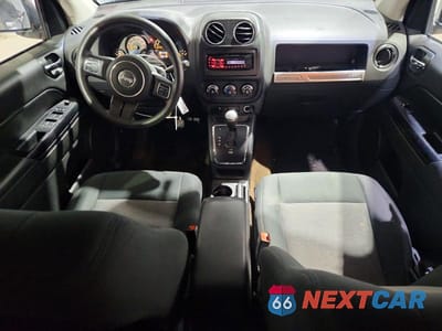 Zdjęcie 8 z 12 samochodu: 2014 JEEP COMPASS SPORT VIN:1C4NJDBB1ED879534 - miniatura