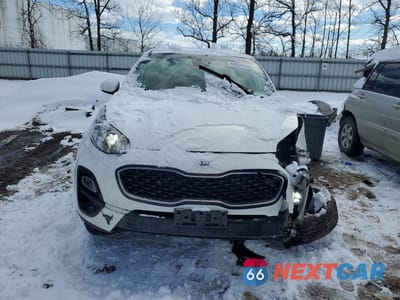 Piąte zdjęcie samochodu w środku: 2020 KIA SPORTAGE LX VIN:KNDPMCAC1L7670844 - miniatura