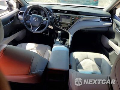Zdjęcie 8 z 12 samochodu: 2018 TOYOTA CAMRY SE VIN:4T1B11HK1JU577191 - miniatura