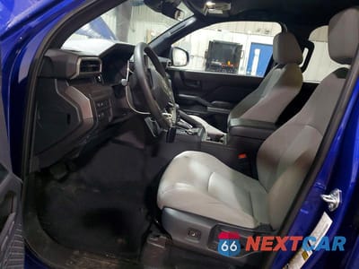 Zdjęcie 7 z 11 samochodu: 2025 TOYOTA TACOMA SR5 VIN:3TMLB5JN6SM112879 - miniatura
