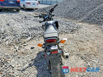 Czwarte zdjęcie samochodu z boku: 2022 HONDA GROM 125 VIN:MLHJC9213N5008462 - miniatura