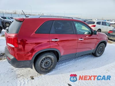 Trzecie zdjęcie samochodu z tyłu: 2012 KIA SORENTO EX VIN:5XYKUDA23CG201085 - miniatura