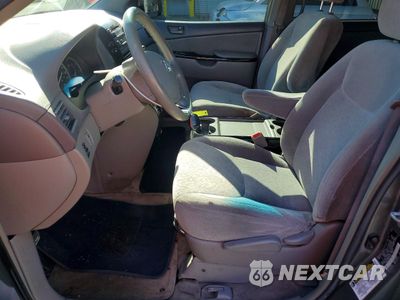 Zdjęcie 7 z 13 samochodu: 2005 TOYOTA SIENNA CE 8 PASSENGER VIN:5TDZA23C95S332190 - miniatura