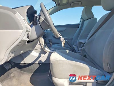 Zdjęcie 7 z 11 samochodu: 2010 TOYOTA COROLLA LE VIN:1NXBU4EE6AZ216885 - miniatura