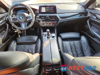 Zdjęcie 8 z 13 samochodu: 2018 BMW M550XI VIN:WBAJB9C51JB036678 - miniatura