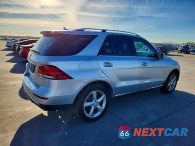 Trzecie zdjęcie samochodu z tyłu: 2016 MERCEDES-BENZ GLE 350 VIN:4JGDA5JB5GA695930 - miniatura